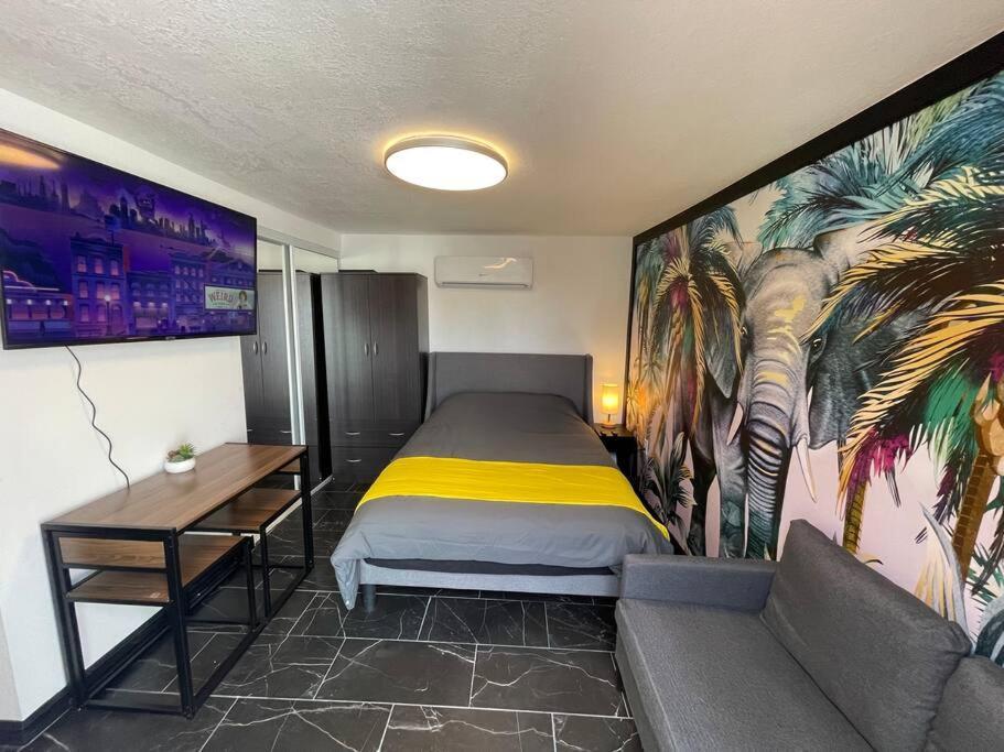 Your Tiny Downtown Home With Backyard Unit D Phoenix Extérieur photo