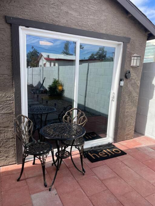 Your Tiny Downtown Home With Backyard Unit D Phoenix Extérieur photo